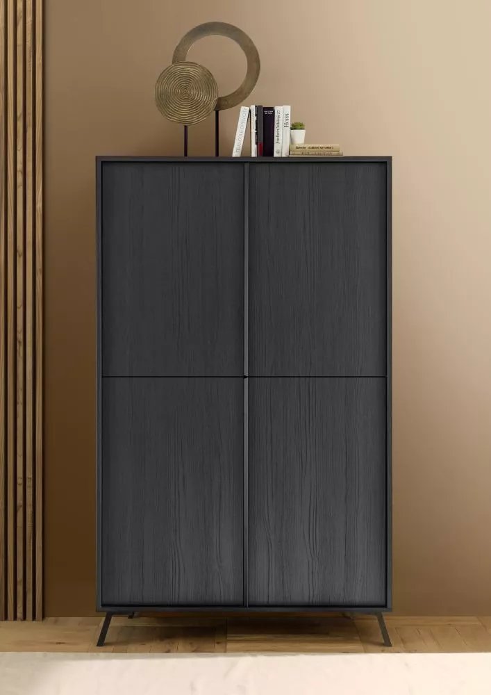 Kumode City 04 · Melns koks · 104 × 40 × 174 cm