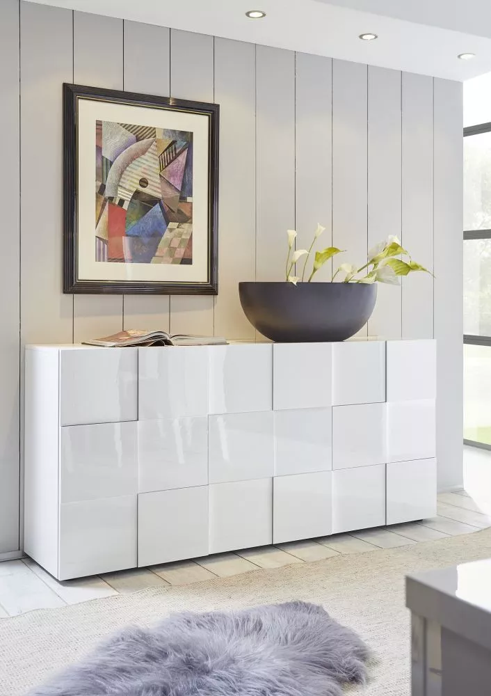 Kumode Dama 05 · Balts · 181 × 43 × 84 cm