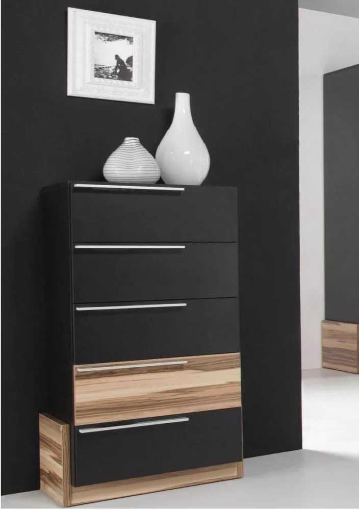 Kumode Morena M · 55 × 40 × 110 cm