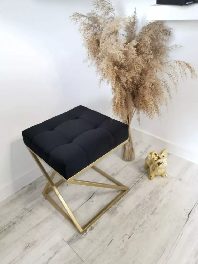 Pufs Kiko Gold Standard Auduma numurs: Amore 22, · Melns · 35 × 44 × 35 cm