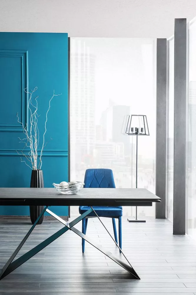 Galds Westin 2 · Melna · 160 × 76 × 90 cm