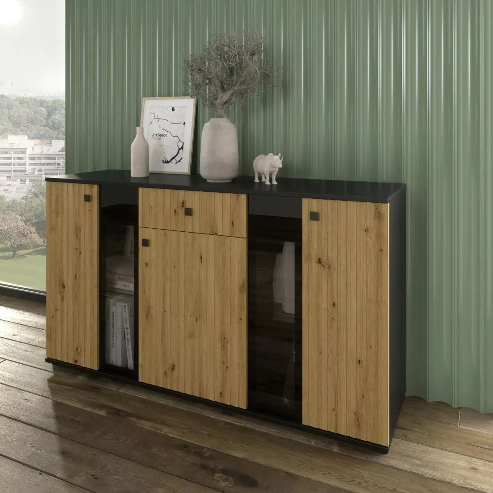 Kumode Salia · 140.4 × 40.2 × 80 cm