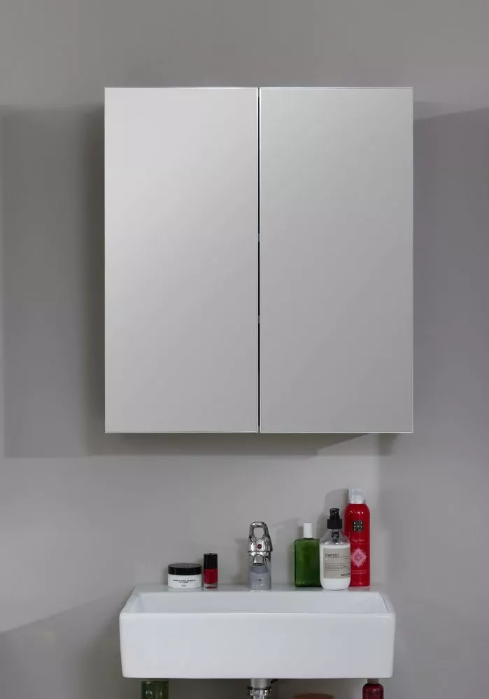 Vannas istabas skapītis Line 06 · 60 × 67 × 18 cm
