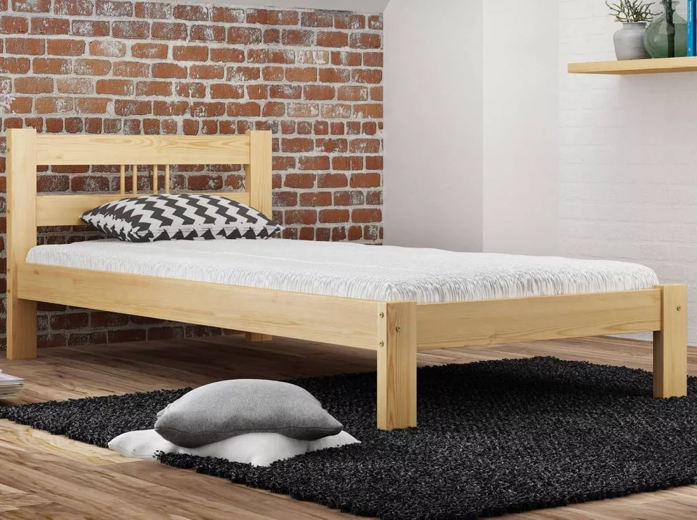 Gulta Nikola ar stelāžu Guļamvietas platums: 90 cm, Guļamvietas garums: 200 cm, · Priede · 100 × 208 × 71 cm