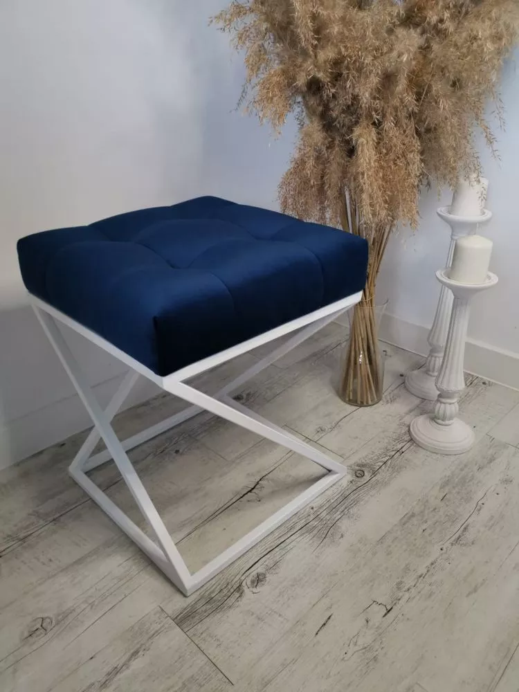 Pufs Kiko White Standard Auduma numurs: Amore 15, · Zils · 35 × 44 × 35 cm