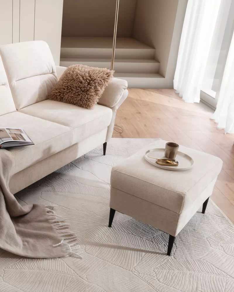 Pufs Fosano P standard Auduma numurs: Soro 02, · Gaiši bēšs · 65 × 43 × 44 cm