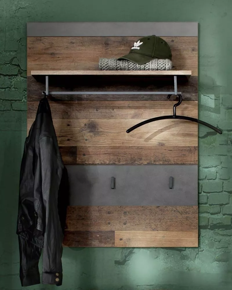 Pakaramais Indy 08 · 106 × 28 × 80 cm