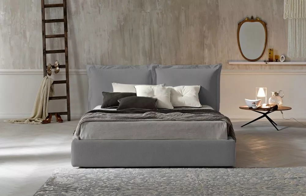Gulta Szymek Basic Standard ar stelāžu Guļamvietas platums: 200 cm, Guļamvietas garums: 200 cm, stelāžas tips: Elastīga 