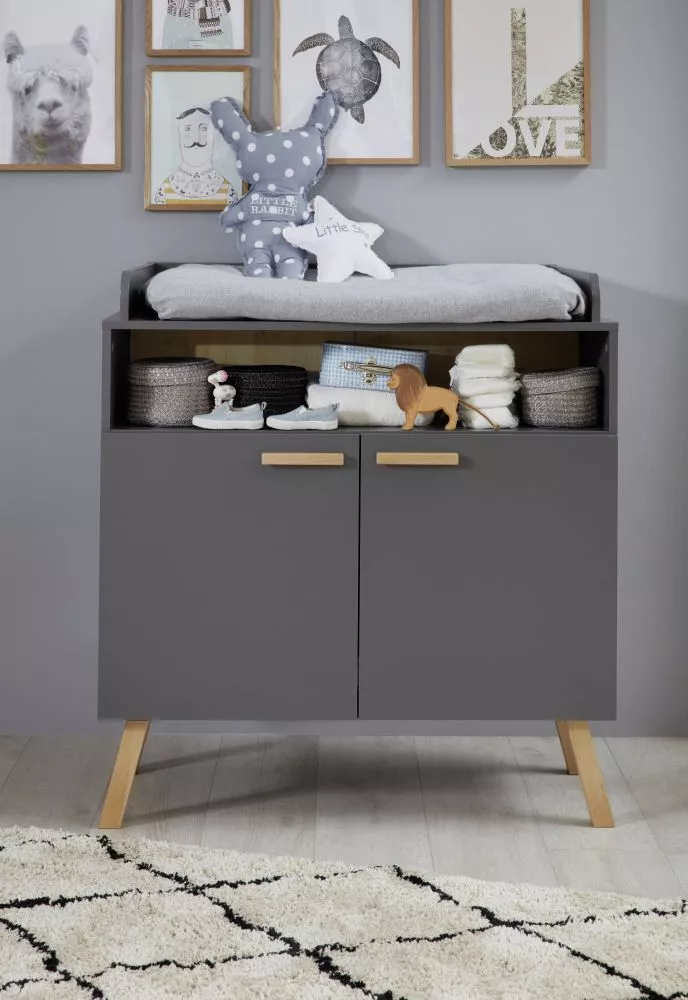 Kumode Mats 02 Ar pārtinamo virsmu: 1, · 96 × 78 × 105 cm
