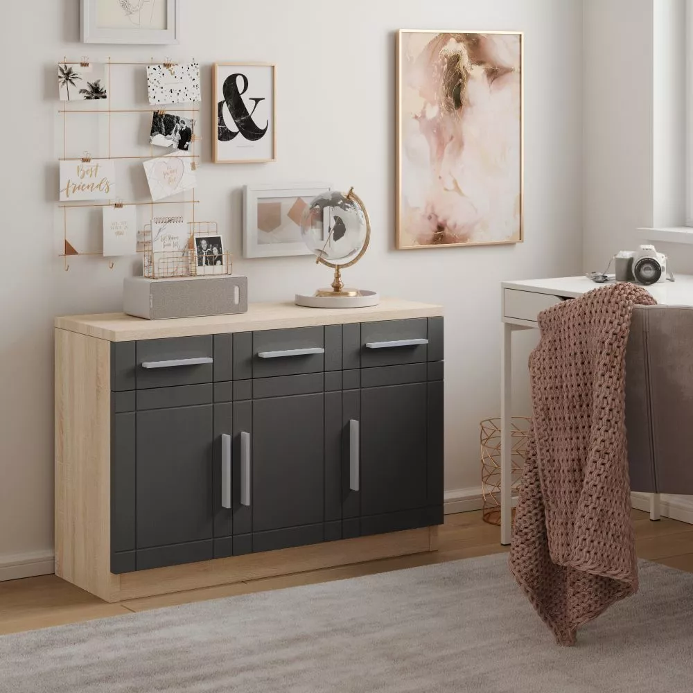 Kumode Parvin · 103.4 × 37 × 70 cm