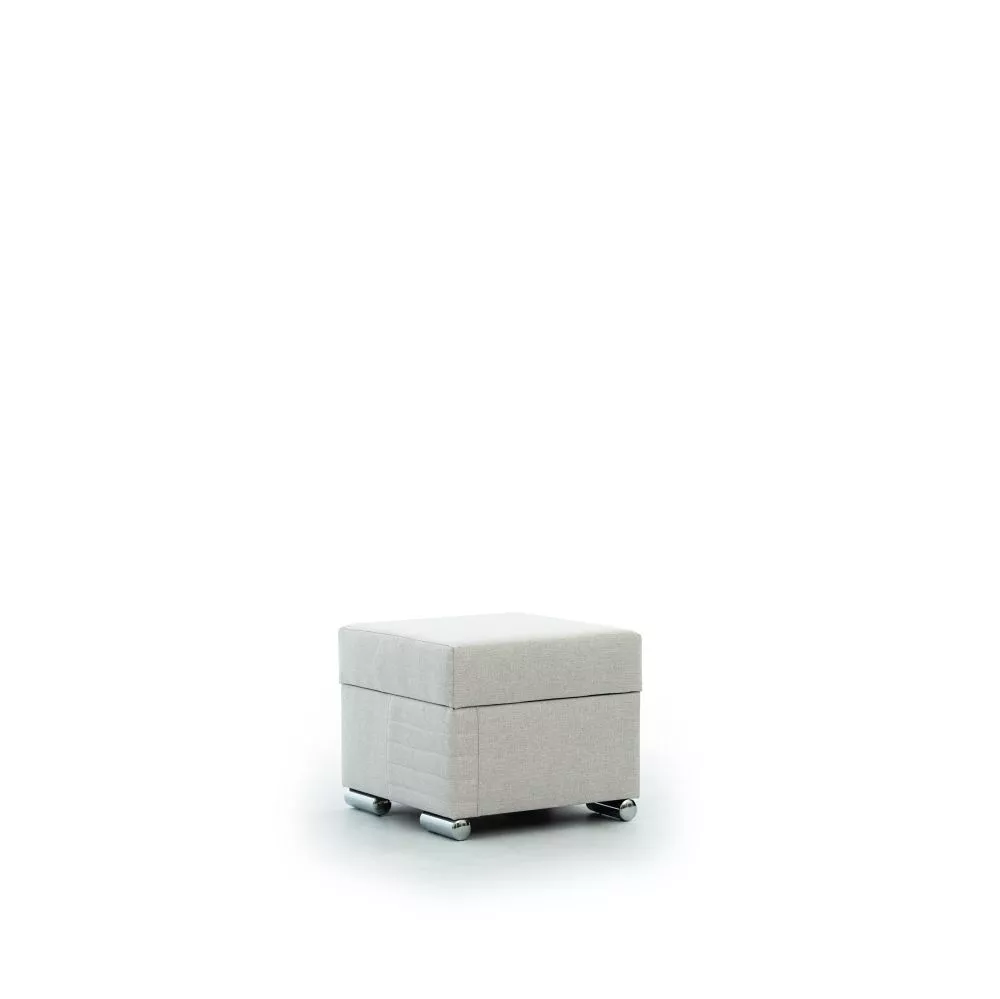 Pufs Pesaro P Standard Auduma numurs: Liverpool Pearl, · Gaiši bēšs · 53 × 44 × 53 cm