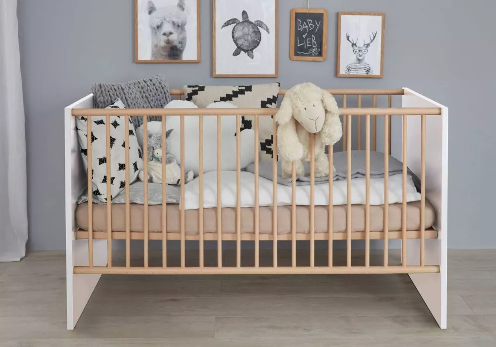 Bērnu gultiņa Mats 05 ar stelāžu Korpusa krāsa: balts, Guļamvietas platums: 70 cm, Guļamvietas garums: 140 cm, Elementu 
