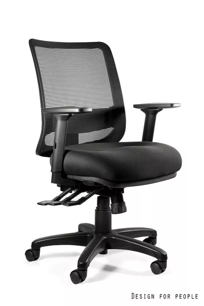 Datorkrēsls Saga Plus M Sēdvietas platums: 53 cm, · Melns · 64 × 47 × 98 cm