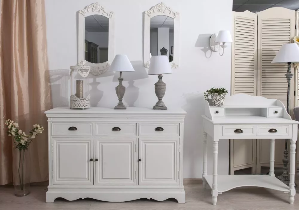 Kumode Latina LA010 · 131 × 43 × 87 cm