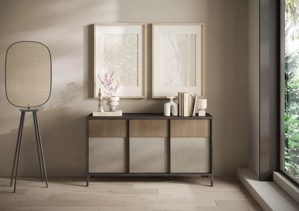 Kumode Everest 05 · 156 × 40 × 86 cm