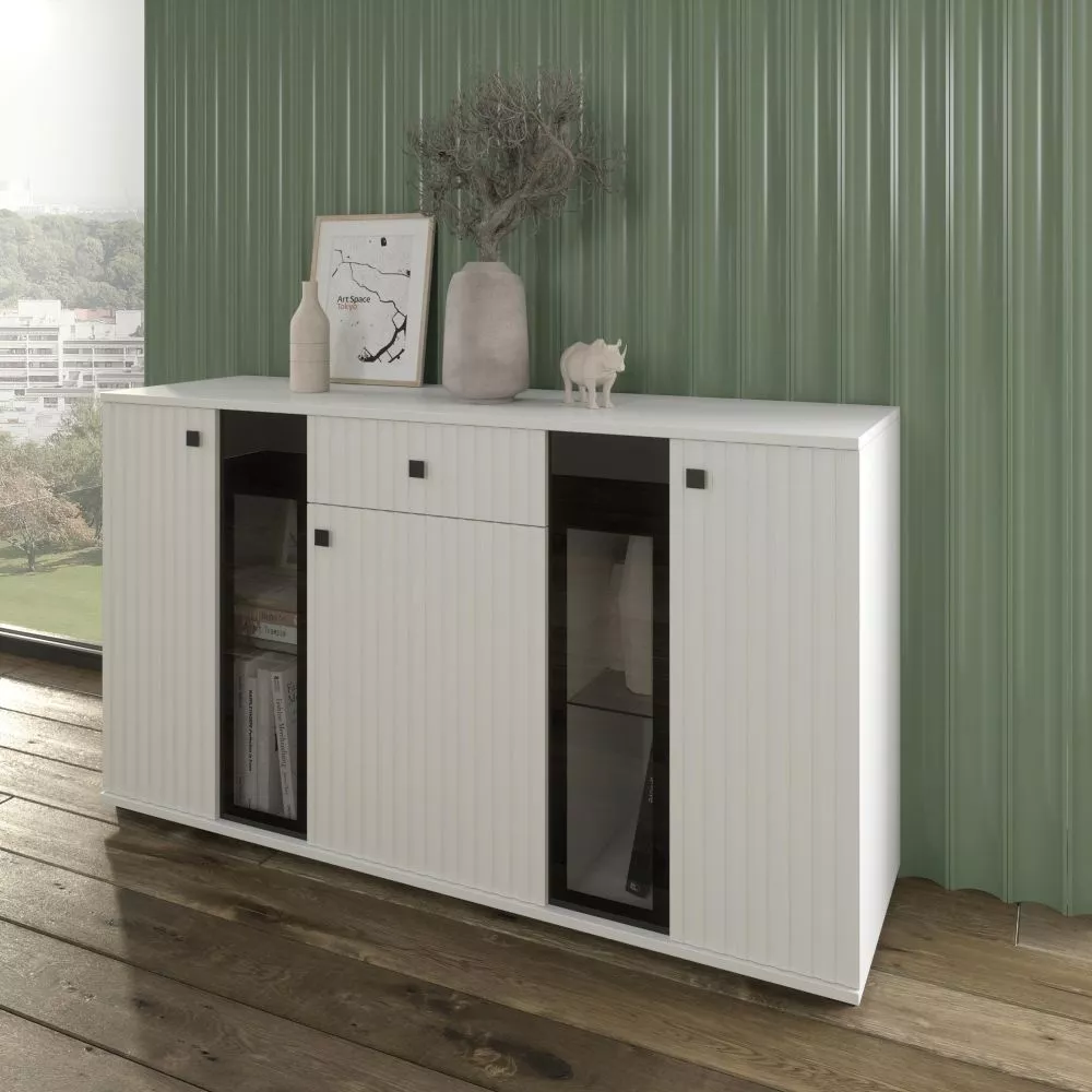 Kumode Salia · 140.4 × 40.2 × 80 cm