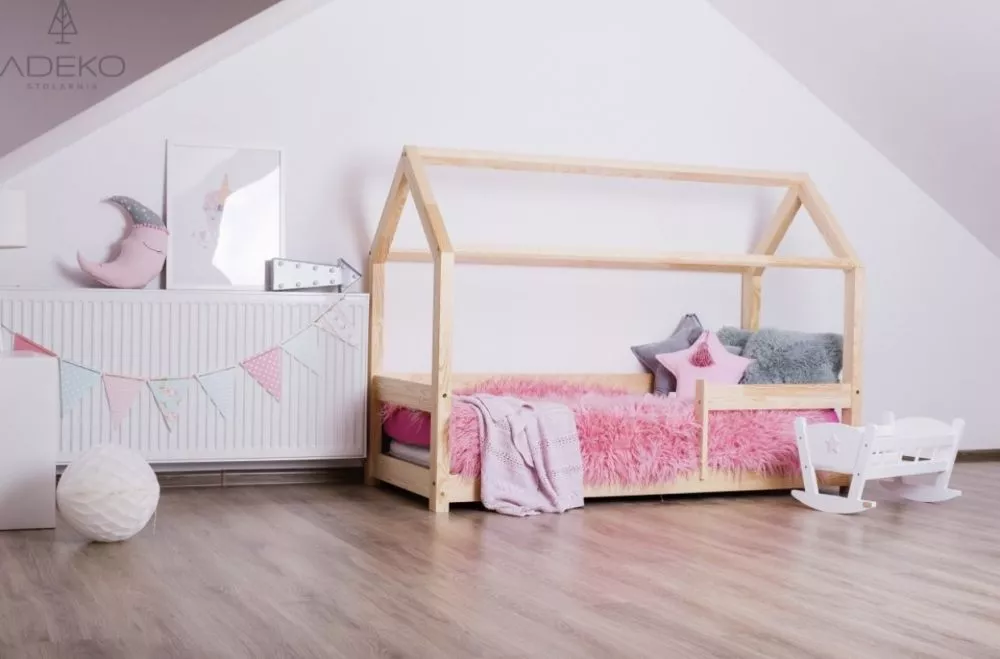 Bērnu gulta Mila MB ar stelāžu Guļamvietas platums: 70 cm, Guļamvietas garums: 140 cm, · Priede · 76 × 149 × 128 cm