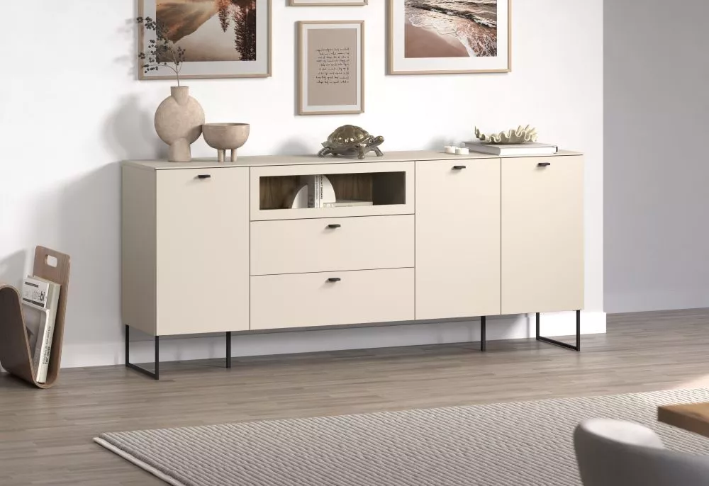 Kumode Bellugi 874 · 191 × 42 × 84 cm