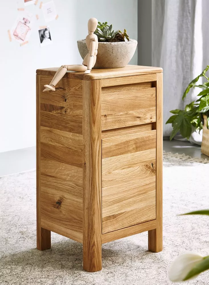 Kumode Gialo 22 · Ozols · 30 × 30 × 60 cm